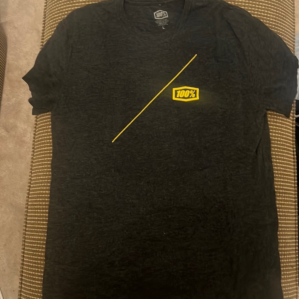 EUC 100% tee dark heathered grey size large